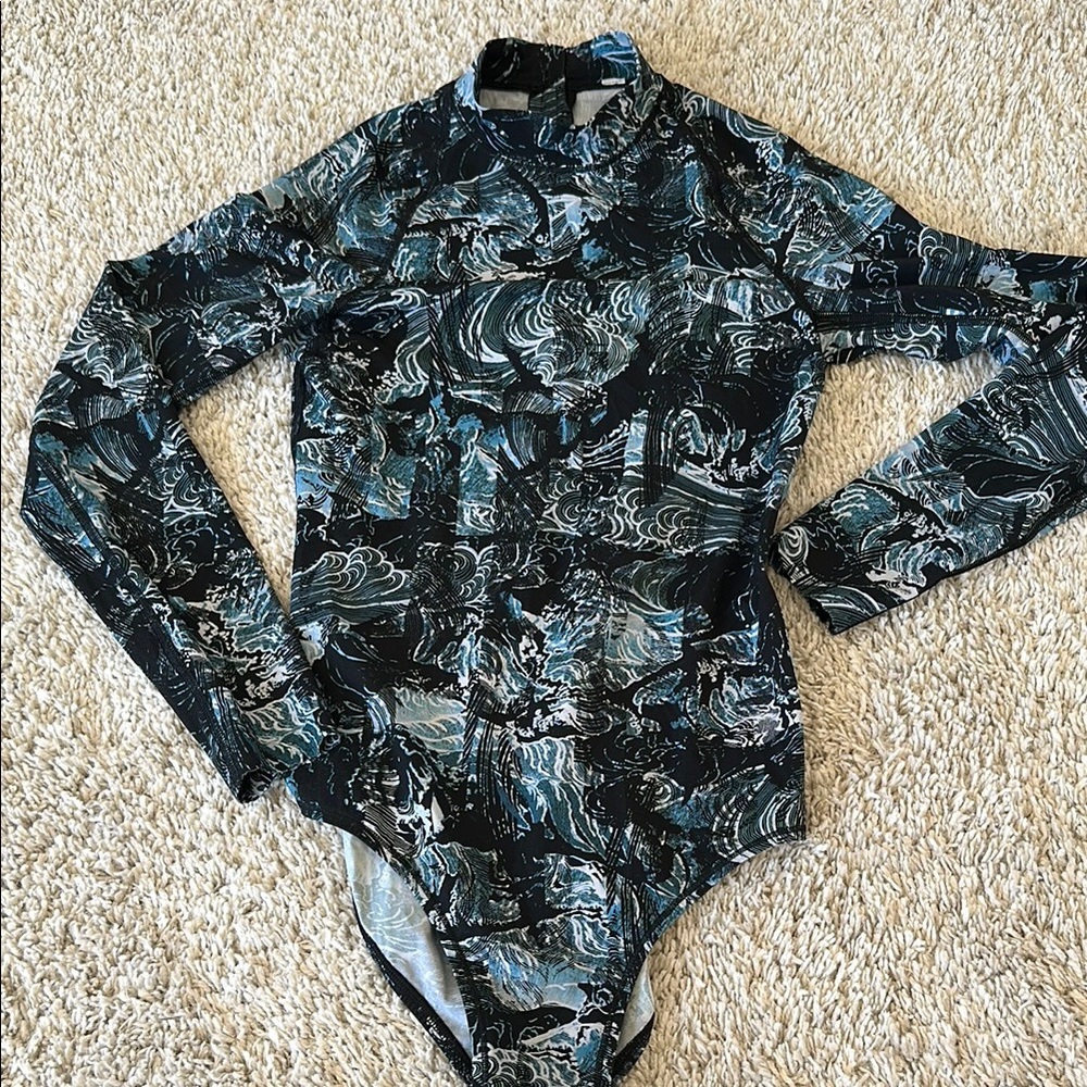 Lululemon Swimsuit/ Rash Guard